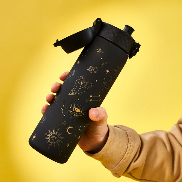 Bidon dla dzieci 500 ml Ion8 Celestial Universe – lekki, nietoksyczny, z ustnikiem i klapką, idealny do plecaka i samochodu