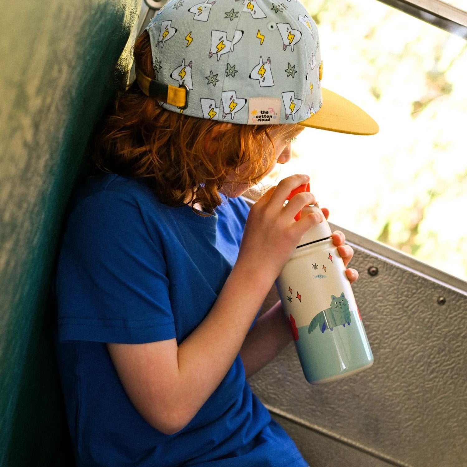 Bidon termiczny dla dzieci The Cotton Cloud – utrzymuje ciepło i zimno, z silikonową słomką i uchwytem, wzór: kotki