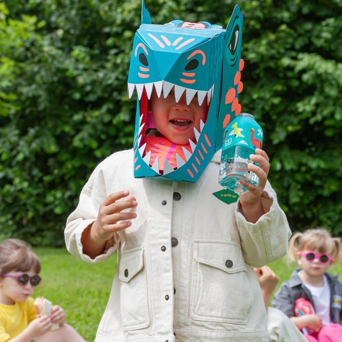 Monbento Positive S Blue Dino – ultralekka butelka 350 ml z tritanu. Trwała, kompaktowa, bez BPA, idealna do torby czy plecaka, wzór: dinozaury