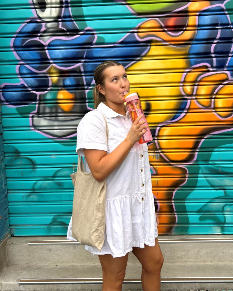 Kambukka Lagoon 1000 ml Sunny Melon – tritan, słomka do ostatniej kropli, schowany ustnik, lekka, szczelna, bez BPA, idealna na rower i siłownię, kolor: różowy