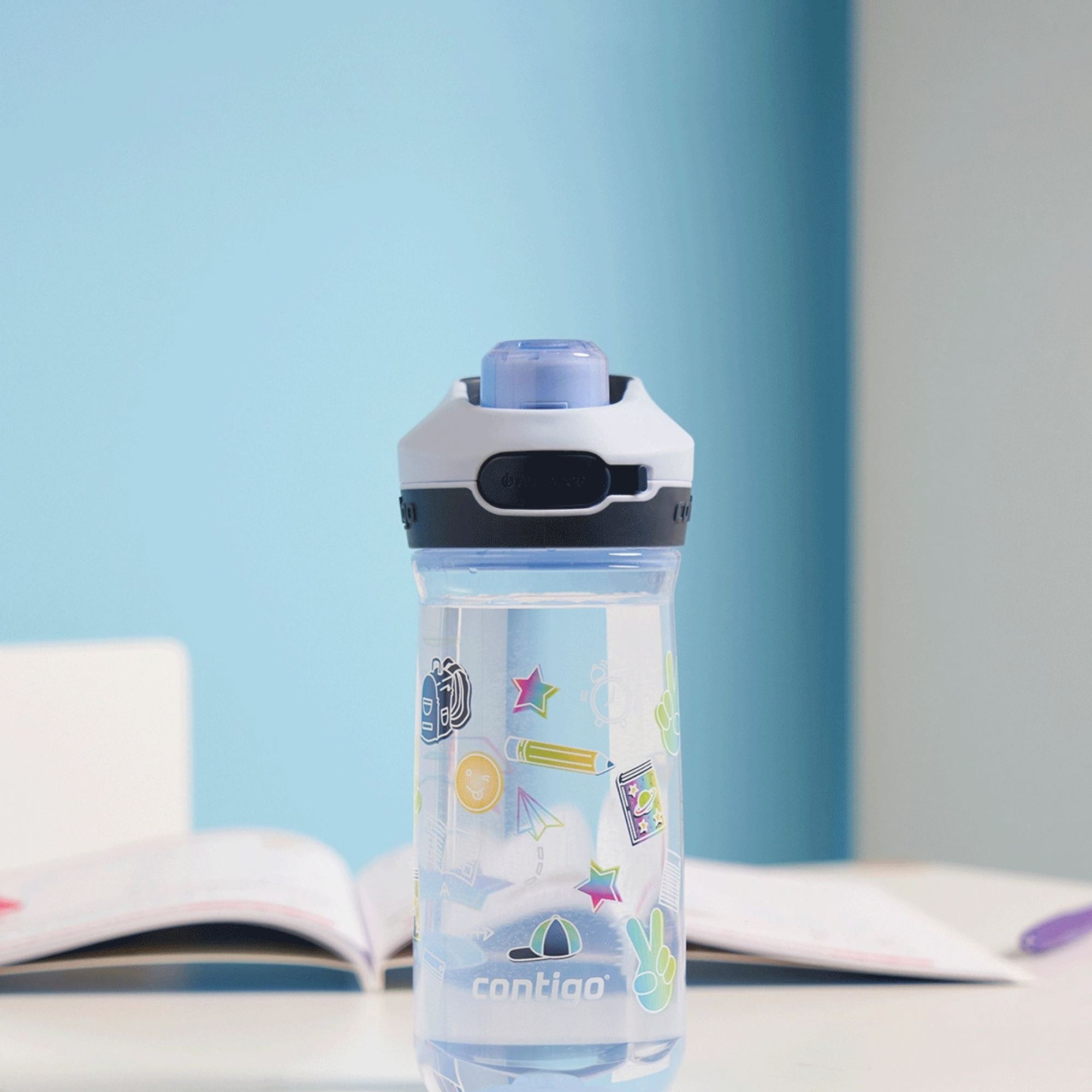 Contigo Jessie Periw School – bezpieczna butelka dla dziecka, szczelna i prosta w użyciu jedną ręką, kolor: niebieski