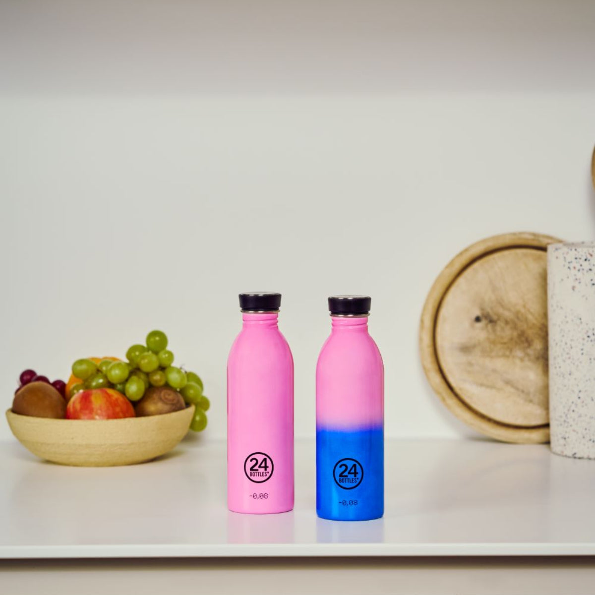 Butelka na wode 24bottles REactive 500 ml – lekka, zmienia kolor pod wpływem zimna, 100% szczelna, kolor: różowa/niebieska