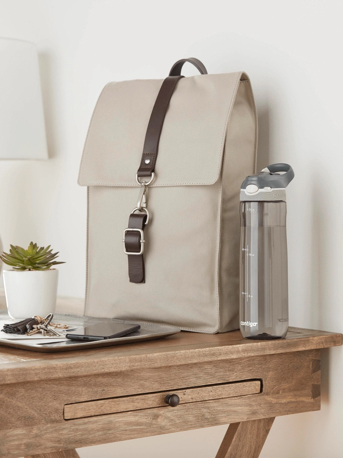 Contigo Ashland Smoke – butelka z recyklingu, ze słomką i ustnikiem AutoSpout®, szczelna i bezpieczna, kolor: szary