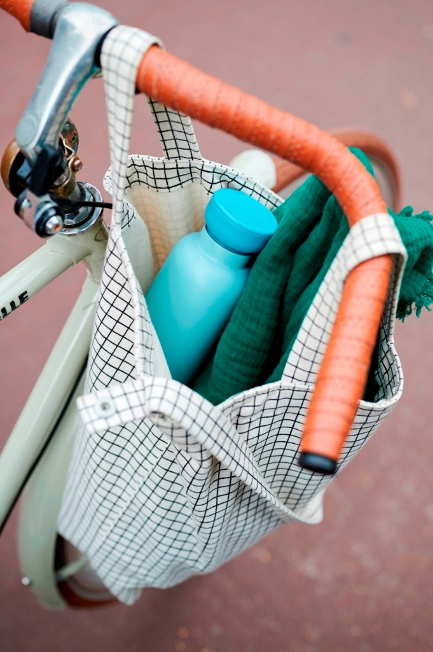 Butelka termiczna Mepal Ellipse 900 ml – szeroki wlew, szczelna, ergonomiczna, kolor: stal matowa