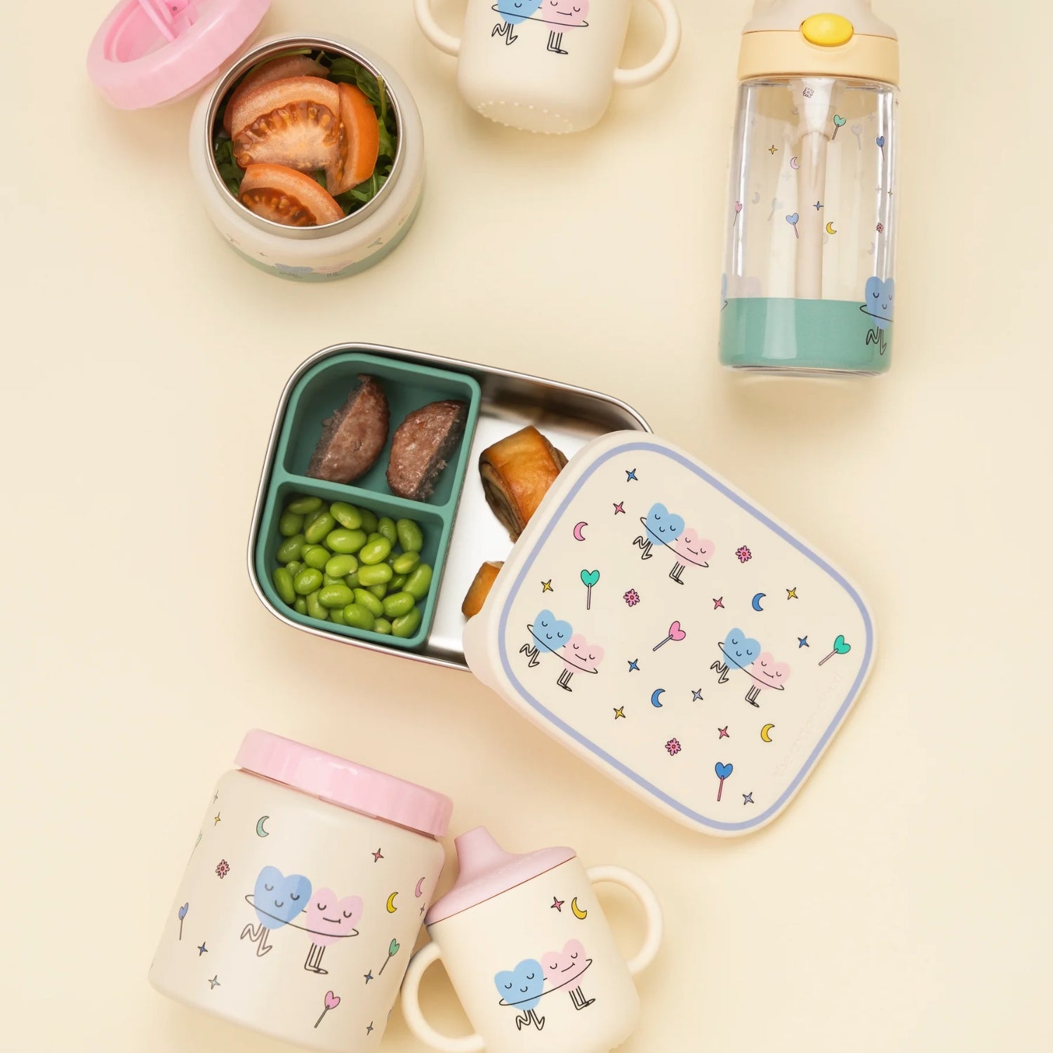 The Cotton Cloud Dancing Hearts 480 ml – bidon dla dzieci, odporny na upadki, lekki i wygodny w użyciu, wzór: serduszka