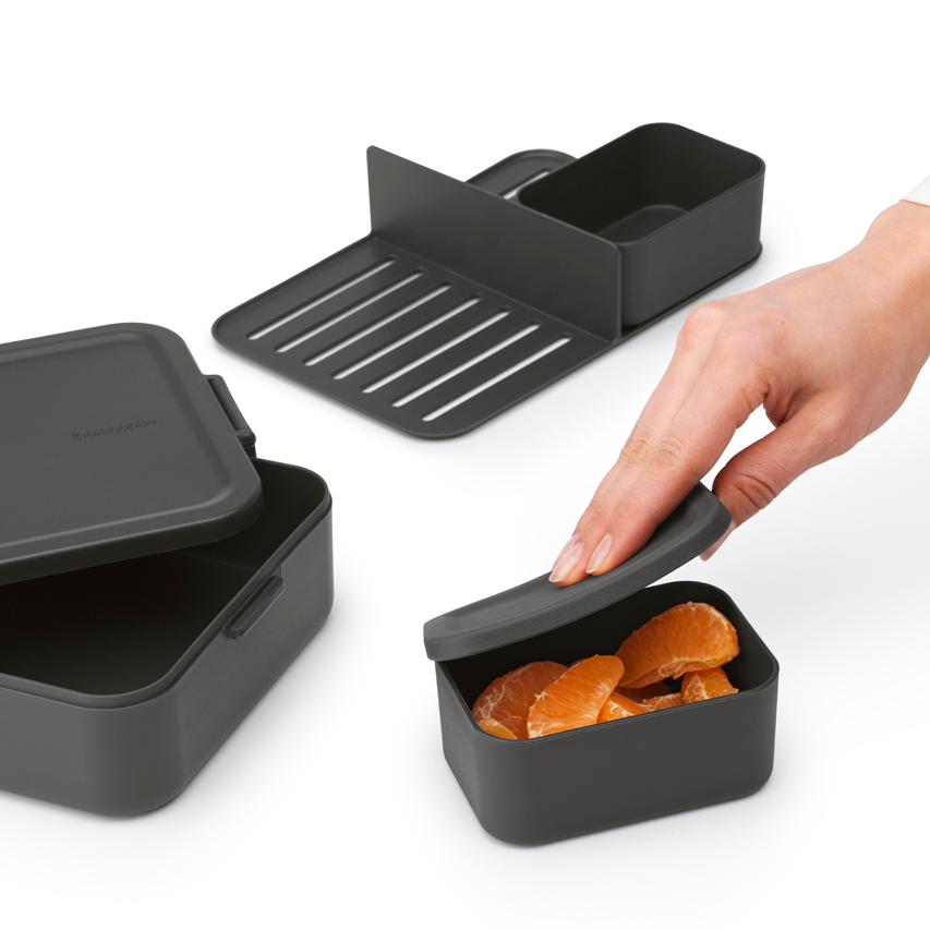 Lunchbox Brabantia Make & Take 2 L z przegródkami i dodatkowymi pojemnikami, szczelny, nadaje się do mikrofalówki, zamrażarki i zmywarki, ekologiczny, kolor: czarny