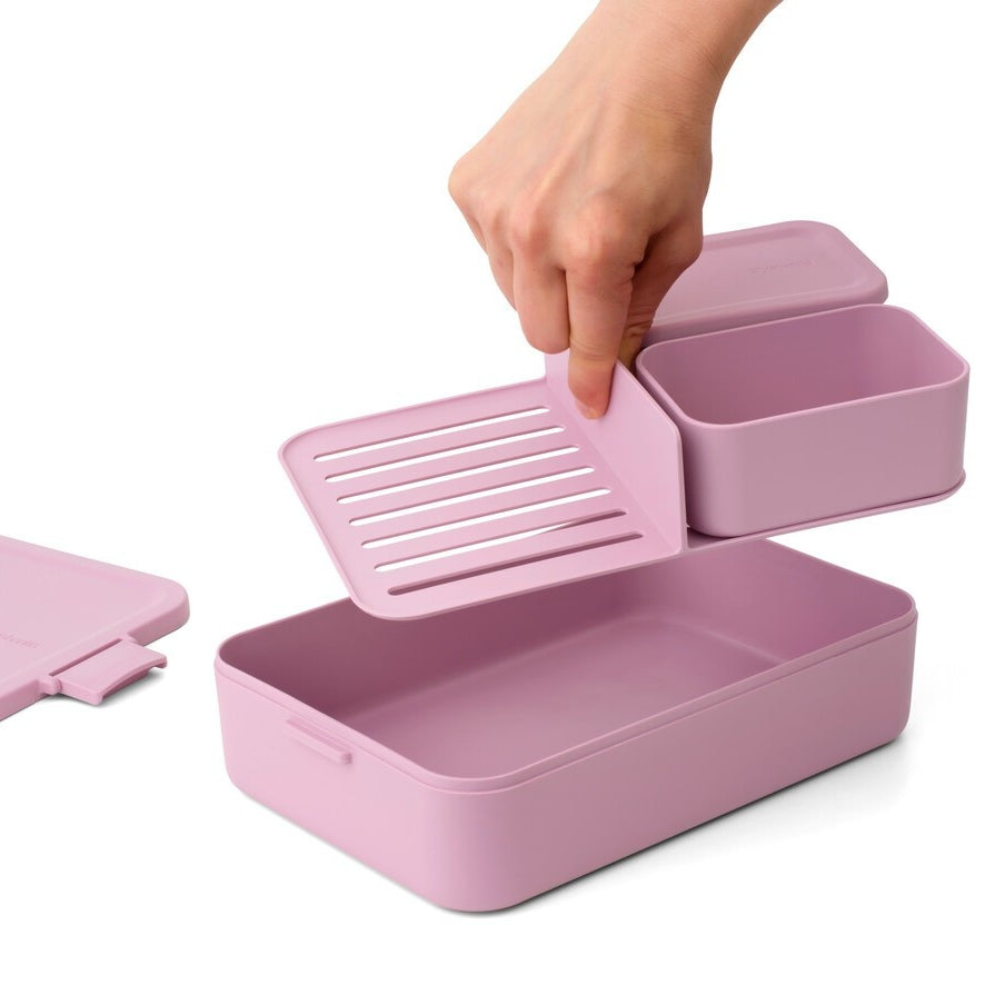 Lunchbox Brabantia Make & Take Lilac Pink 2 L z przegródkami i dodatkowymi pojemnikami, szczelny, nadaje się do mikrofalówki, zamrażarki i zmywarki, ekologiczny, kolor: różowy