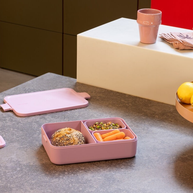 Lunchbox Brabantia Make & Take Lilac Pink 2 L z przegródkami i dodatkowymi pojemnikami, szczelny, nadaje się do mikrofalówki, zamrażarki i zmywarki, ekologiczny, kolor: różowy