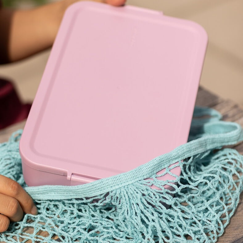 Lunchbox Brabantia Make & Take Lilac Pink 2 L z przegródkami i dodatkowymi pojemnikami, szczelny, nadaje się do mikrofalówki, zamrażarki i zmywarki, ekologiczny, kolor: różowy