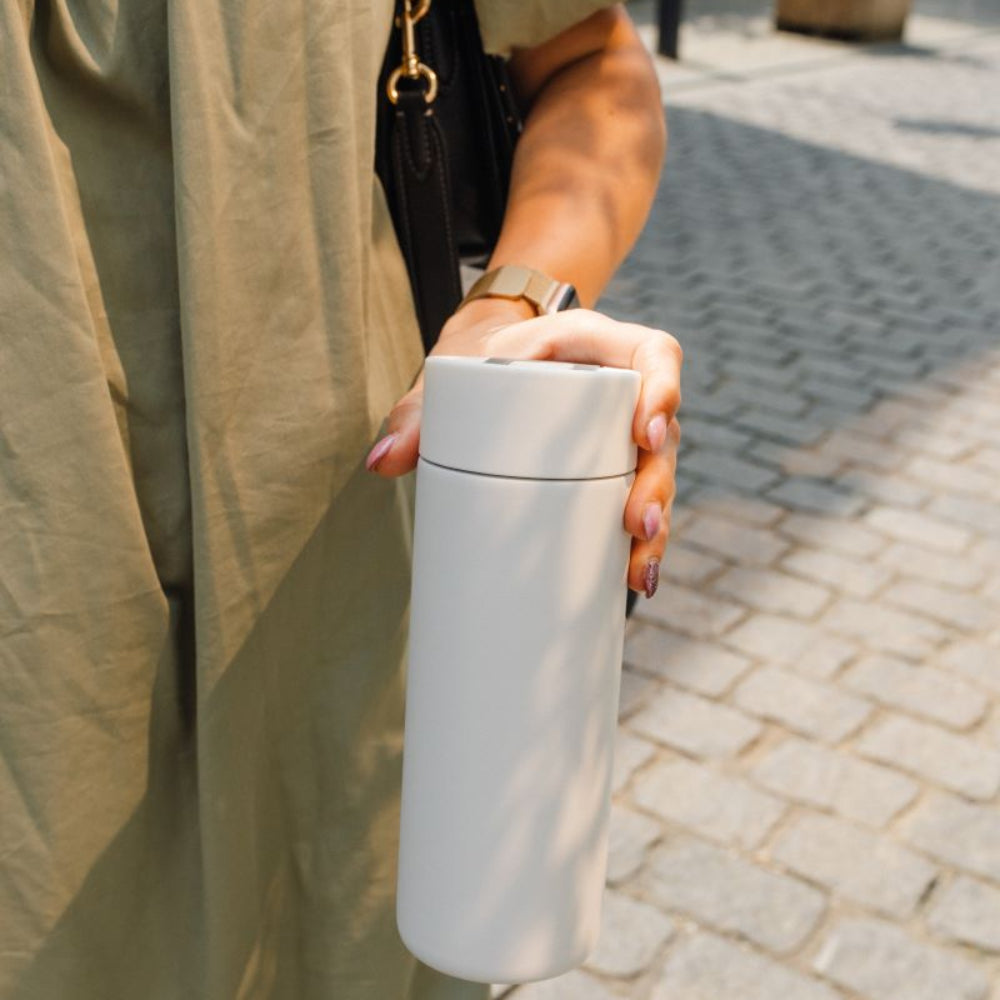 Kambukka Olympus Marshmallow White 500 ml – szczelny biały kubek termiczny z silikonową podstawą i izolacją 11h/20h