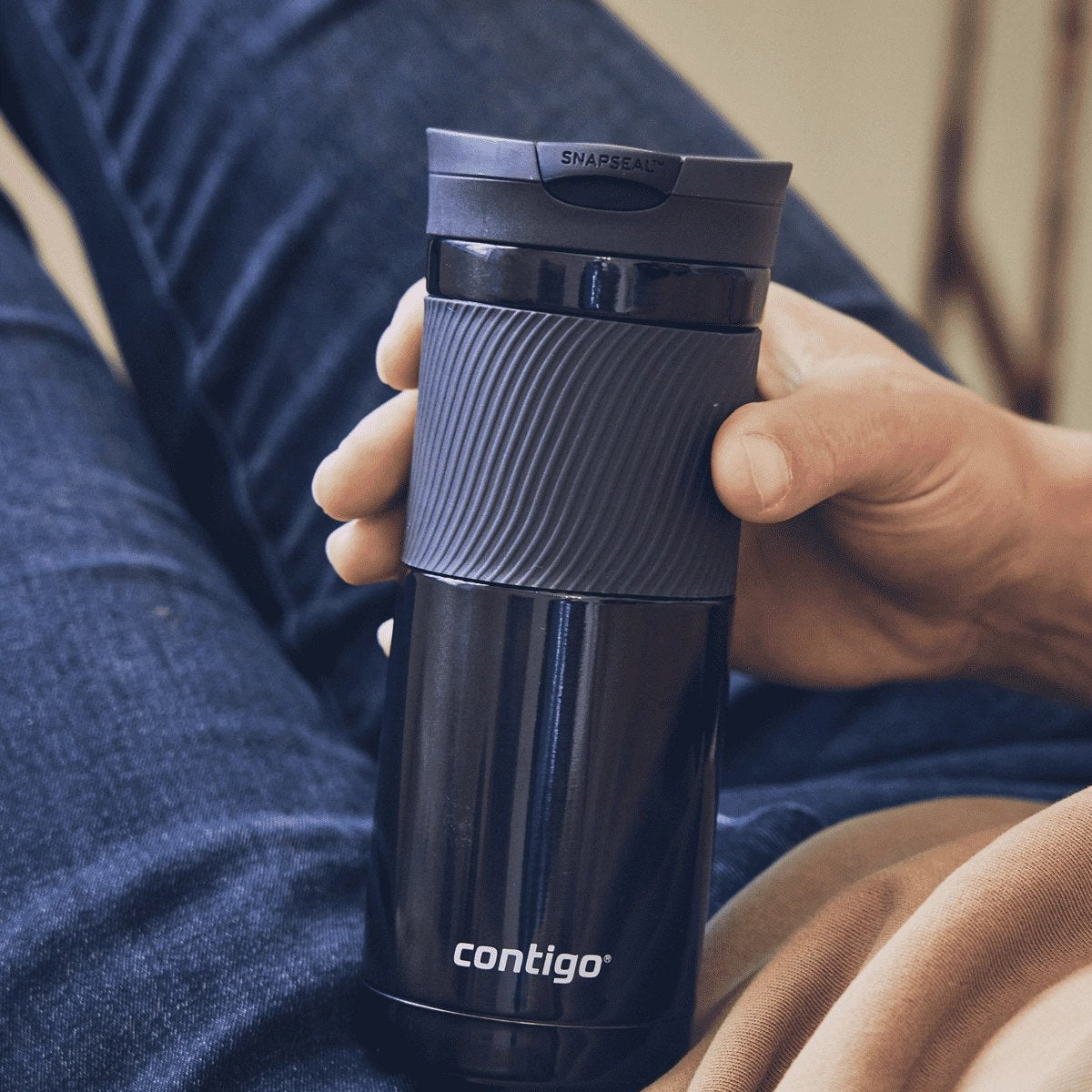 Kubek Contigo Byron – stalowy, szczelny, 590 ml, SnapSeal®, idealny na kawę do auta i w drogę, kolor: czarny
