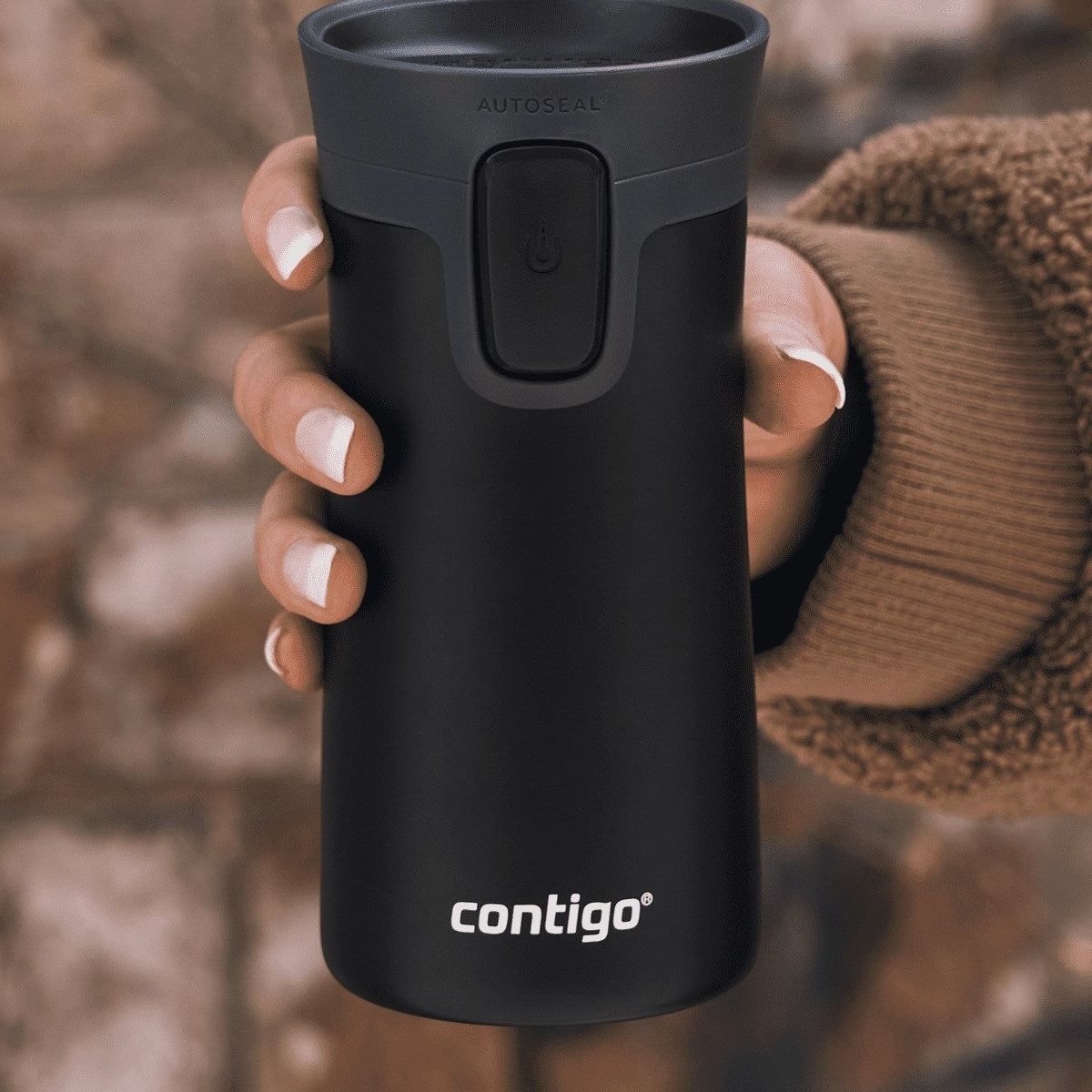 Kubek Contigo Black 300 ml – mały, lekki i szczelny termos z izolacją na 3 h ciepła i 10 h chłodu.