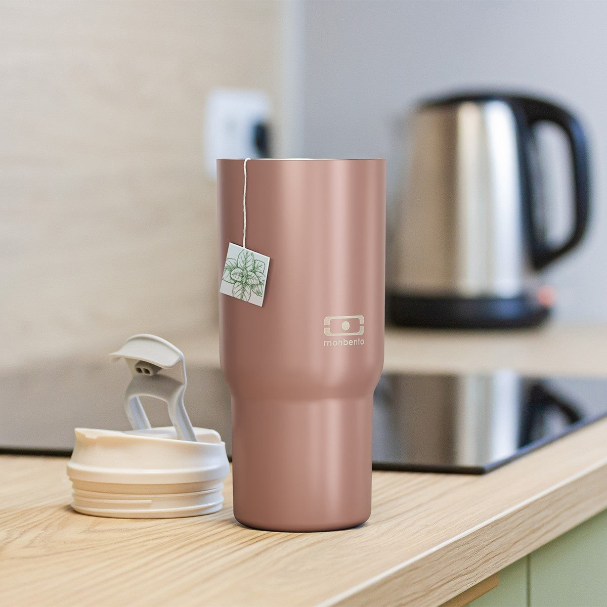 Kubek termiczny Monbento Travel Mug Pink Moka - 600 ml, z ustnikiem i słomką, utrzymuje ciepło do 5h i chłód do 12h, wytrzymały i lekki, kolor: różowy