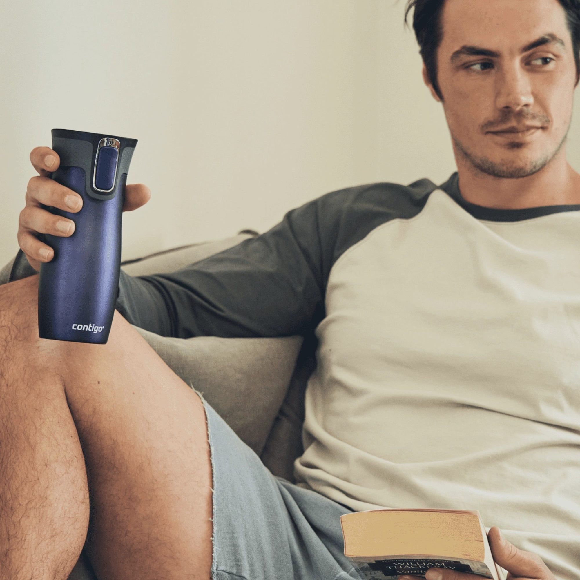 Kubek termiczny Contigo West Loop 470 ml – 100% szczelny, utrzymuje ciepło do 5 h i zimno do 12 h, idealny w podróży, kolor: granatowy