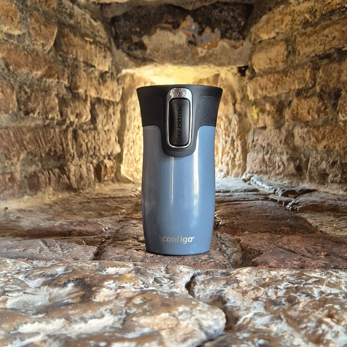 Kubek termiczny Contigo West Loop mini 300 ml – 100% szczelny, utrzymuje ciepło do 5 h i zimno do 12 h, idealny w podróży, kolor: niebieski