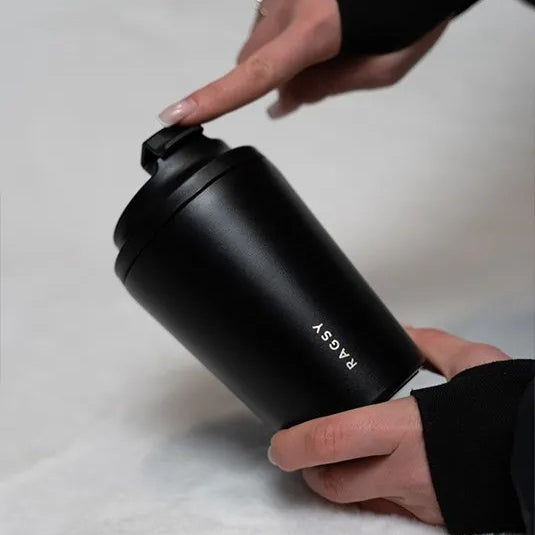 Elegancki czarny kubek na wynos Ragsy Simply Cup z izolacją próżniową