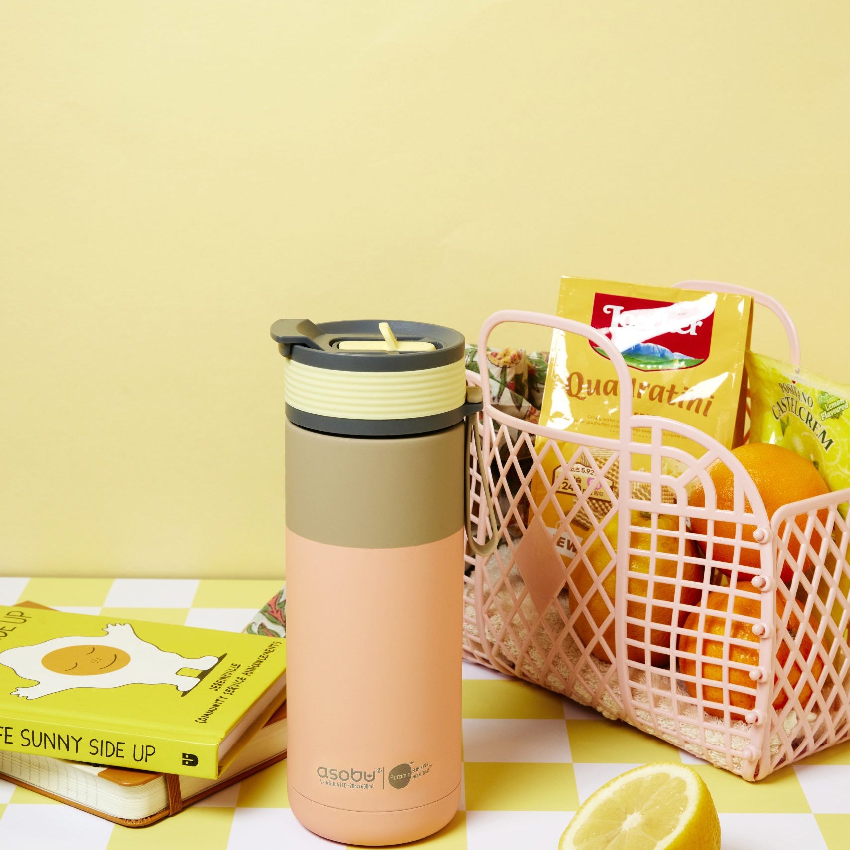 Kubek termiczny Asobu Aspen Pastel Peach - ze słomką i ustnikiem, stal nierdzewna, 100% szczelny, dopasowany do uchwytów samochodowych, kolor: różowy