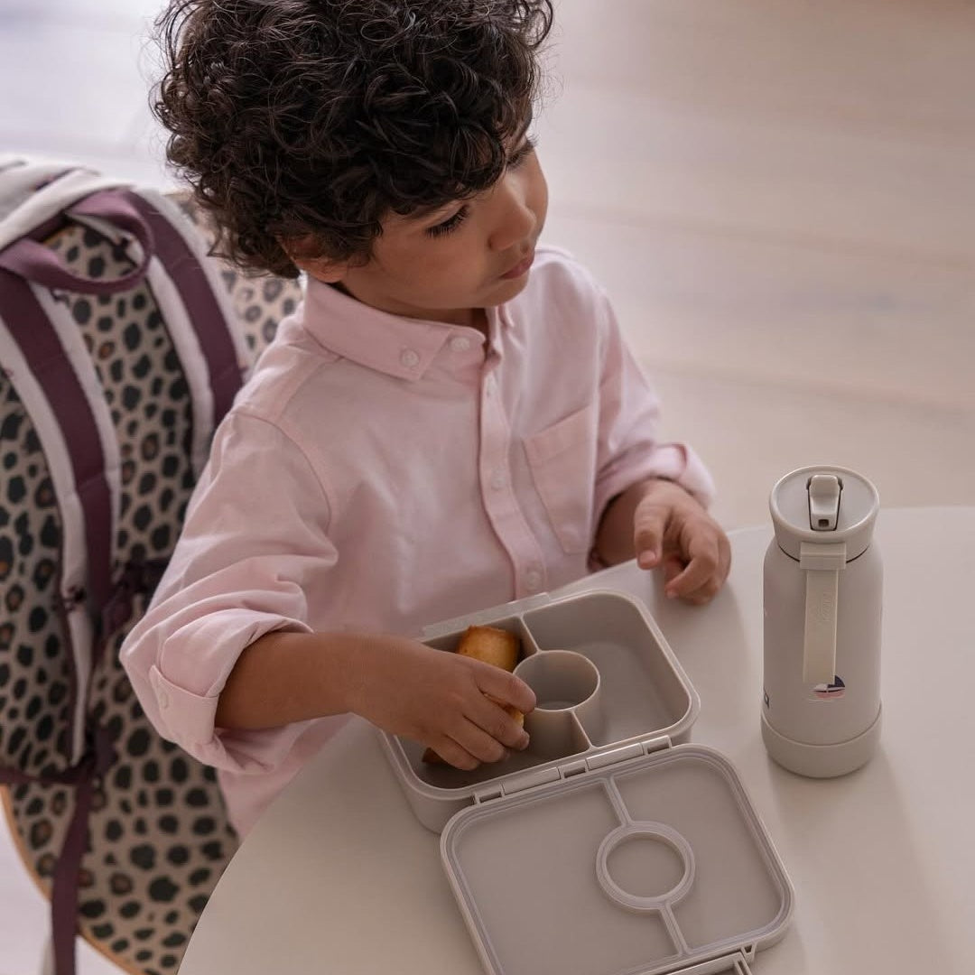 Lunchbox tritanowy Citron Vehicles 4-komorowy, 700 ml – szczelny, lekki, bez BPA, wzór: pojazdy, z pojemnikiem na sos