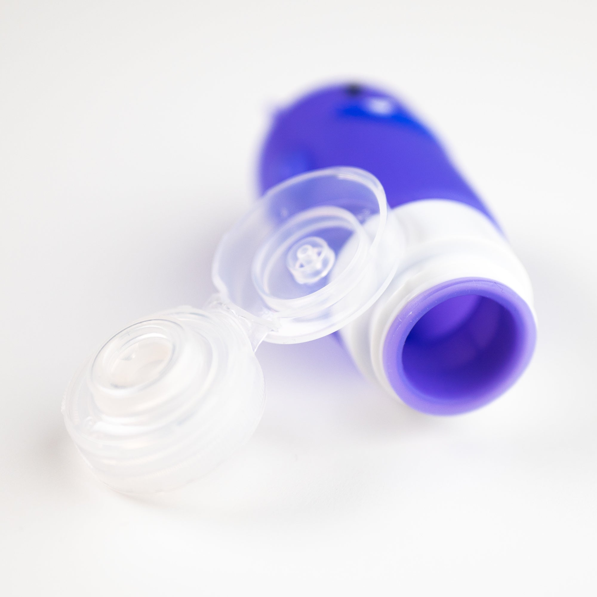 Mini butelki na sos Yumbox – kolorowe jednorożce, szczelne i łatwe w użyciu przez dzieci, kolor: fioletowy