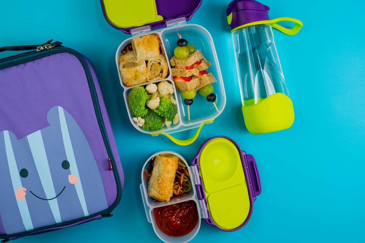 Mini lunchbox B.box – kompaktowy, szczelny i idealny na drugie śniadanie, kolor: fioletowy