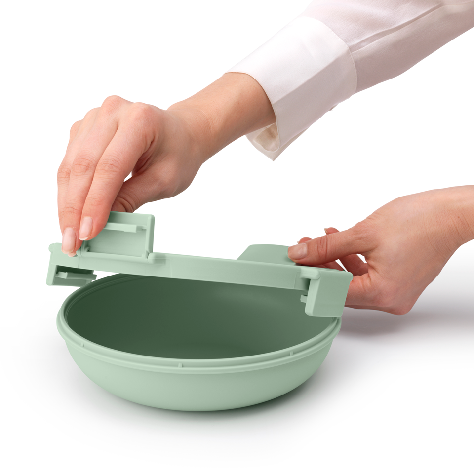 Miska na sałatkę Make & Take Brabantia  – szczelna, pojemna 1 L, do mikrofalówki, zamrażarki i zmywarki, idealna do pracy i szkoły, kolor: zielony