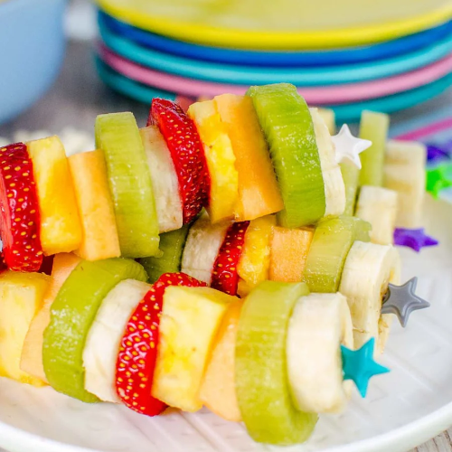 Kolorowe patyczki do przekąsek Lunch Punch– higieniczne, trwałe i wolne od BPA, świetne na kinderbal i do szkoły.