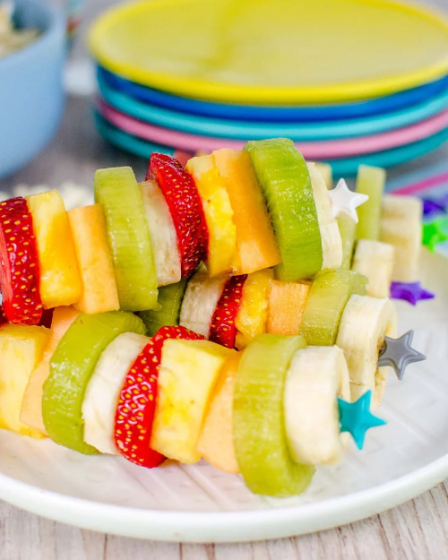 Kolorowe patyczki do przekąsek Lunch Punch– higieniczne, trwałe i wolne od BPA, świetne na kinderbal i do szkoły.
