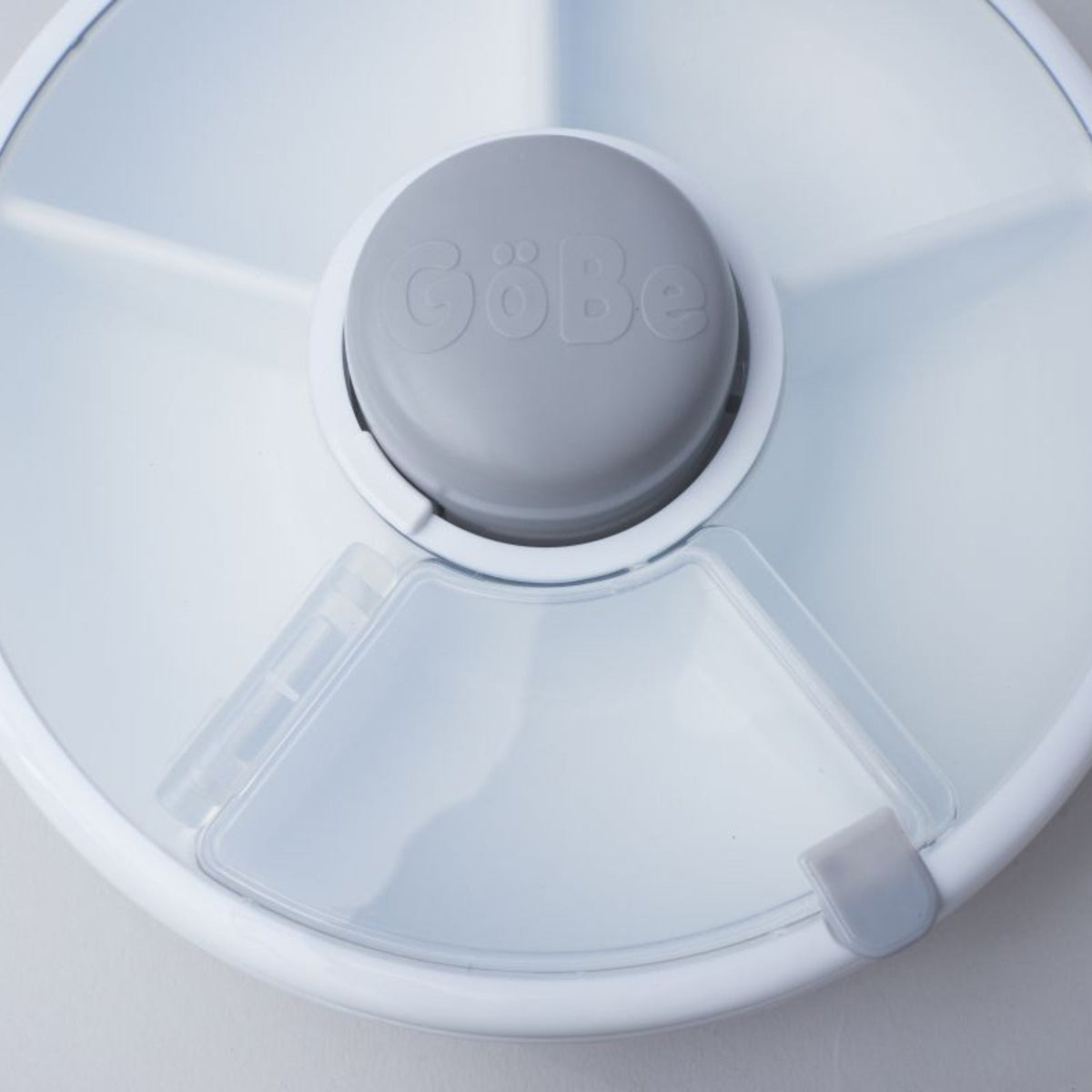 GoBe Snack Spinner – pojemnik na przekąski, interaktywny, szczelny i łatwy w obsłudze, kolor: grey