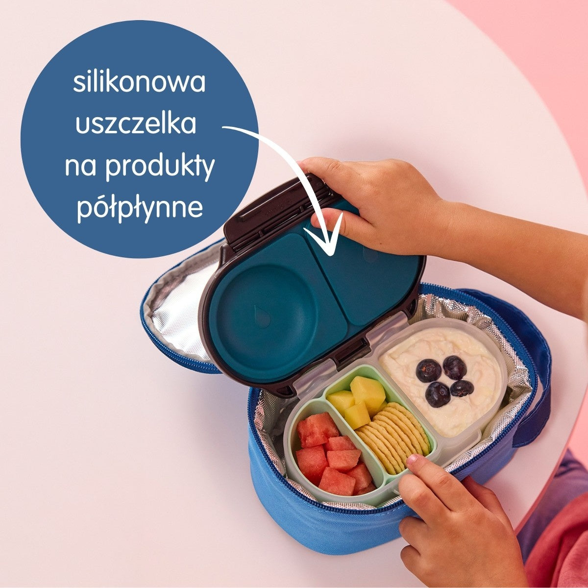 Czarny B.box Snackbox Night Vision z elastyczną uszczelką na całe owoce