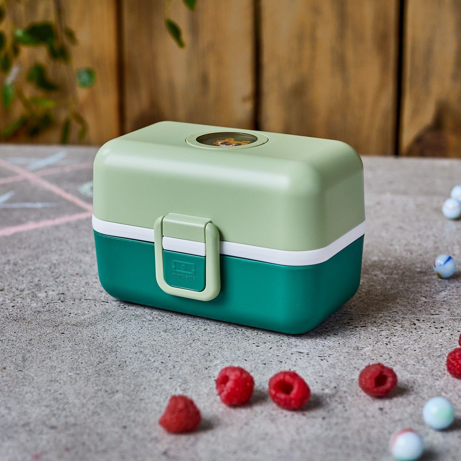 Zielony bento box dla dzieci Monbento Tresor Forest