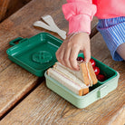 Lunchbox Monbento Snacky Forest – lekki, szczelny i bez BPA, z uchwytem, małym pojemniczkiem i sztućcami, kolor: zielony