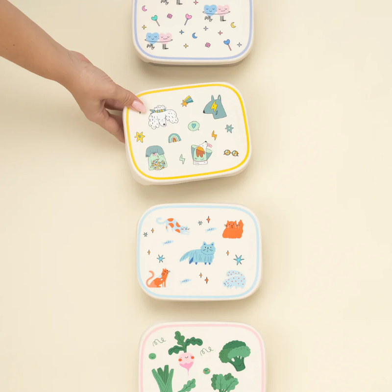 Śniadaniówka The Cotton Cloud Veggie Pals – 1000 ml, miękka pokrywka, wyjmowana przegródka, uroczy design, idealny do szkoły / przedszkola, wzór: warzywa