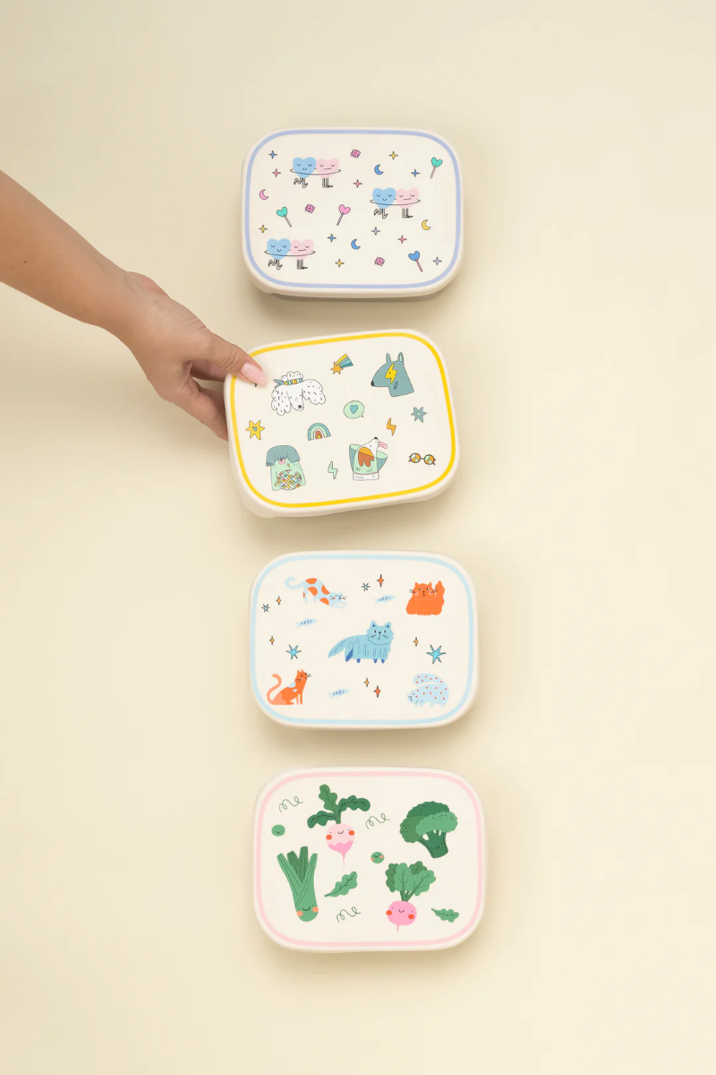 Śniadaniówka The Cotton Cloud Veggie Pals – 1000 ml, miękka pokrywka, wyjmowana przegródka, uroczy design, idealny do szkoły / przedszkola, wzór: warzywa