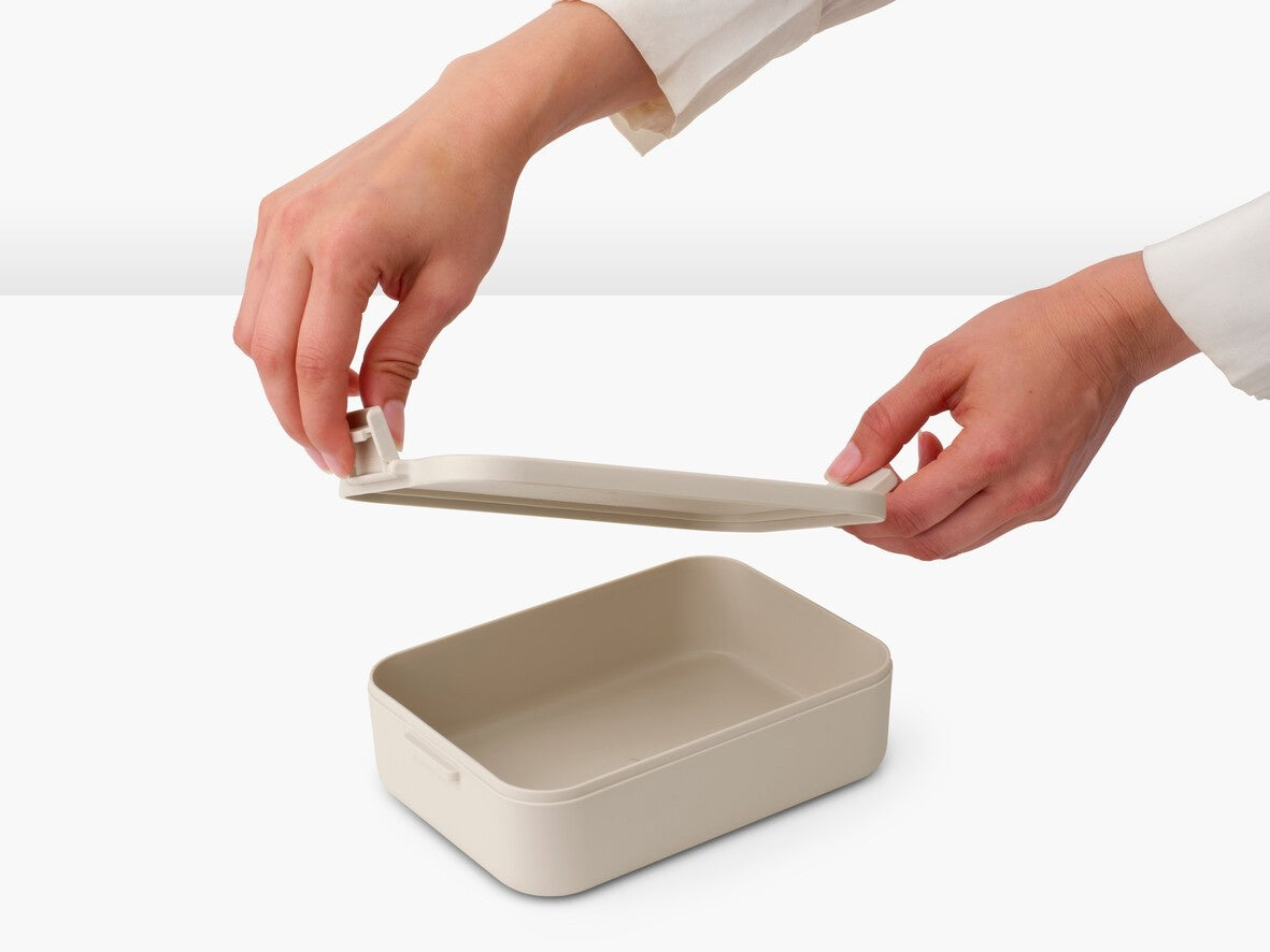 Lunchbox Brabantia Make&Take Soft Beige – 1,1 l, szczelny, trwały, nadaje się do mikrofalówki, zmywarki i zamrażarki, ekologiczny, kolor: beżowy
