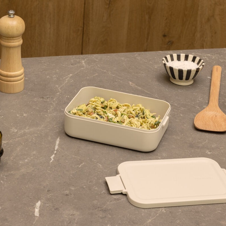 Lunchbox Brabantia Make&Take Soft Beige – 1,1 l, szczelny, trwały, nadaje się do mikrofalówki, zmywarki i zamrażarki, ekologiczny, kolor: beżowy