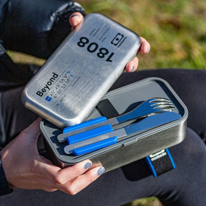 Monbento Slim Box Blue – stalowe, kompaktowe sztućce w etui, idealne do lunchboxa i podróży, kolor: niebieski