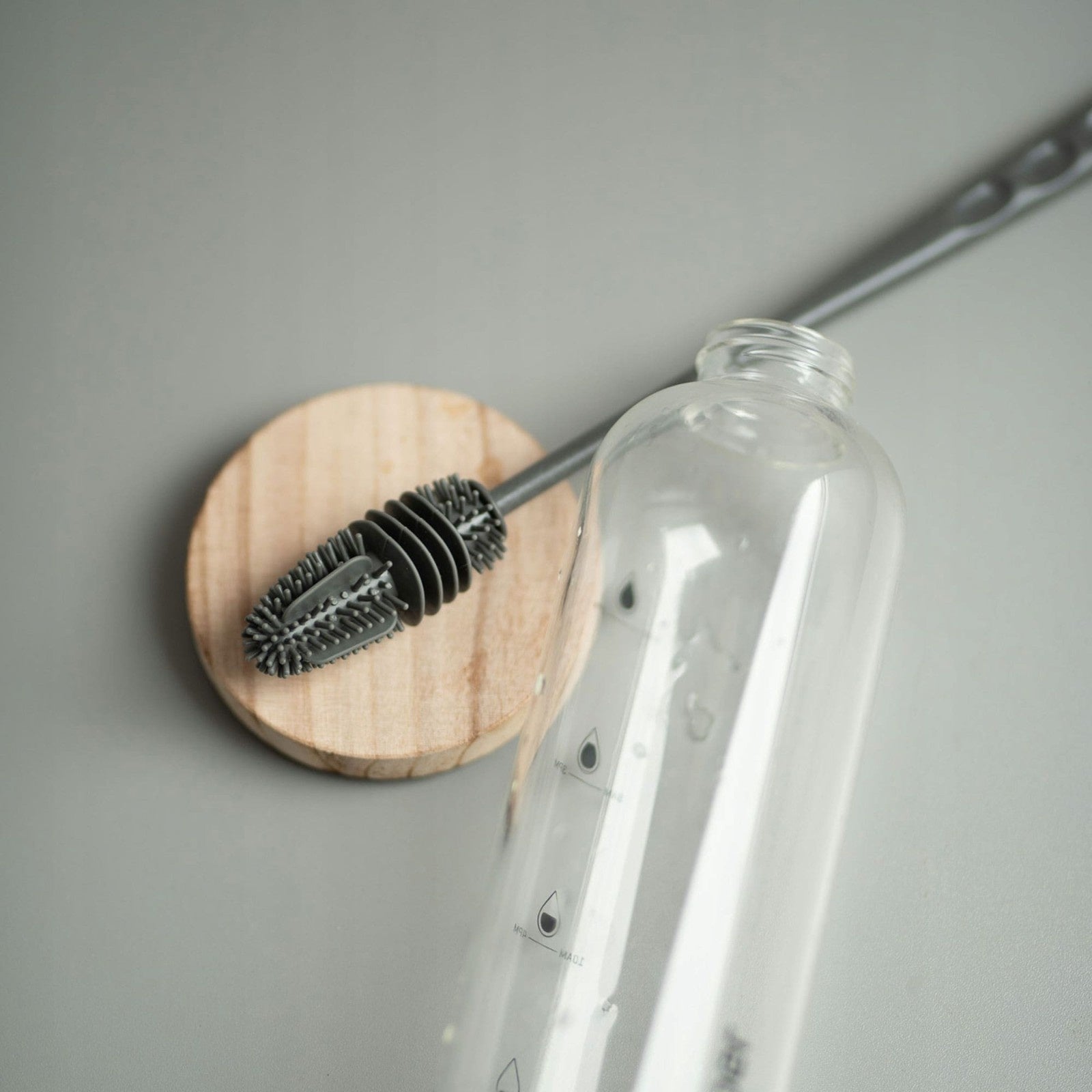 Szczotka do czyszczenia butelek Wessper - silikonowa, do mycia butelek i kubków, wygodna rączka, nie chłoni zapachów i smaków