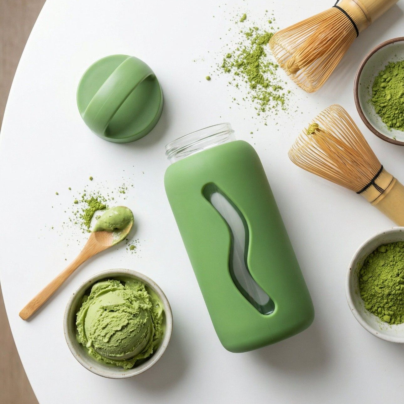 Muuki Mini Bottle Pure Matcha – ekologiczna butelka ze szkła borokrzemowego