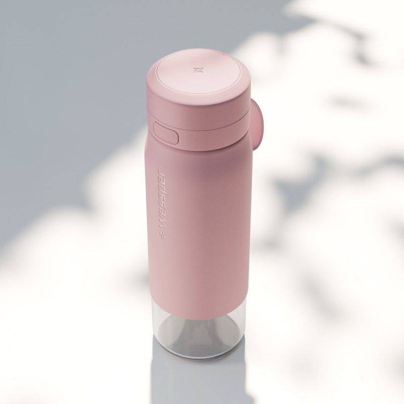 Wessper B2 GLASS Actitex™ 700 ml – szklana butelka filtrująca, redukuje chlor, szczelna, z licznikiem filtra, różowa