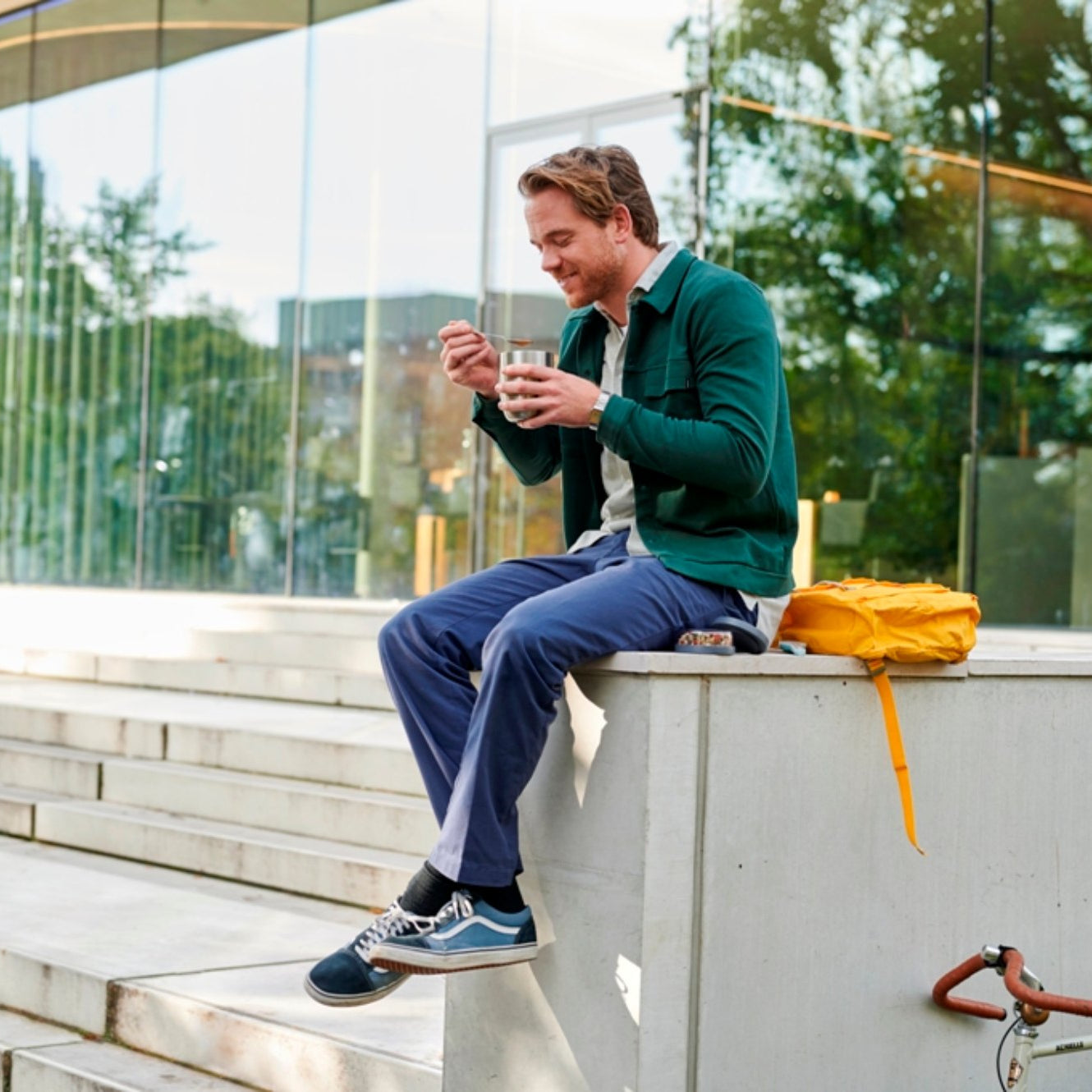 Termiczny pojemnik Mepal Lunch Pot - stalowy, z przegródką i izolacją, do pracy i szkoły