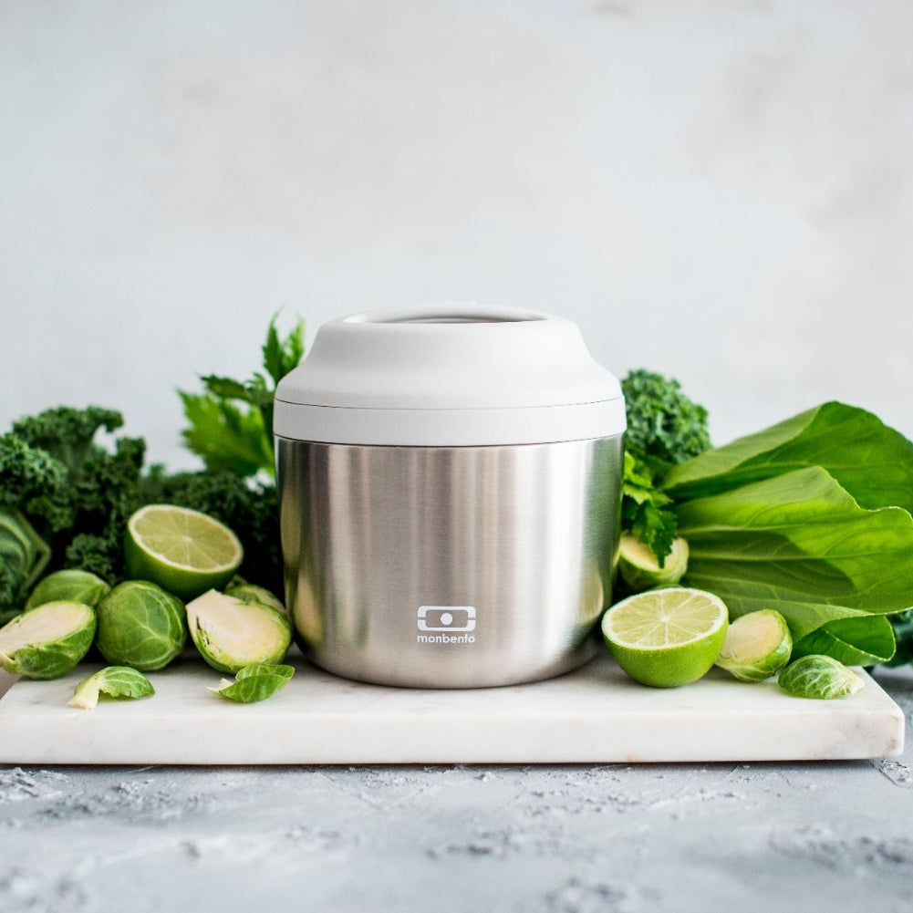 Monbento Element Silver – ergonomiczny termos obiadowy trzymający zimno i ciepło