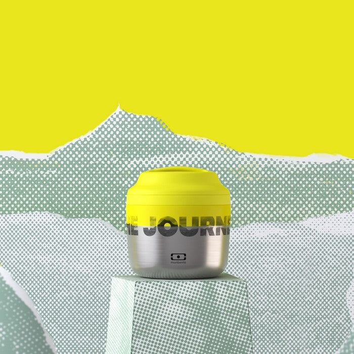 Monbento Element The Journey – termos obiadowy 550 ml. Utrzymuje ciepło do 10 h, 100% szczelny, stal nierdzewna 316. Idealny na zupy i obiady w podróży, kolor: srebny/żółty