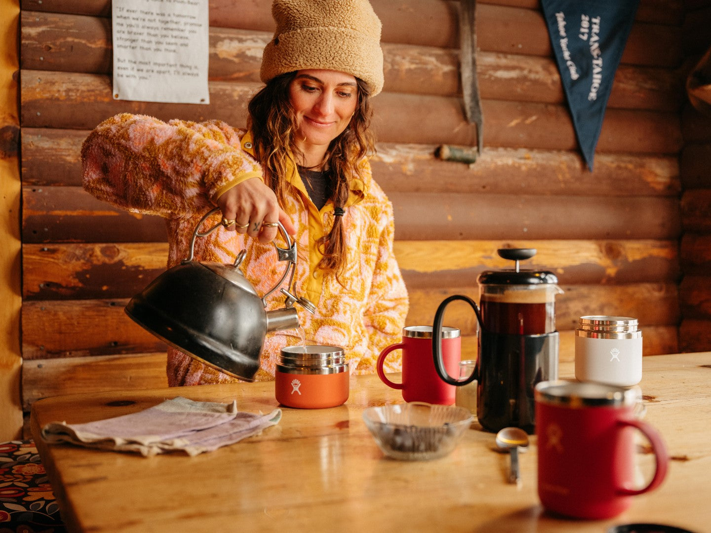 Termos obiadowy Hydro Flask Jar Surf Black – czarny, podwójne ścianki TempShield™, szczelny, trwały, bez BPA, do gorących i zimnych posiłków.