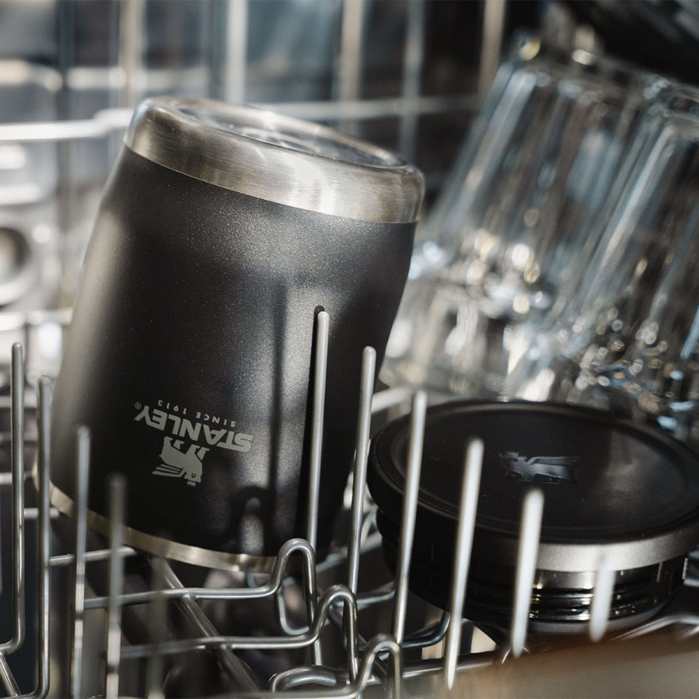 Czarny termos obiadowy Stanley Adventure 530 ml – szeroki wlew i wygodne użytkowanie