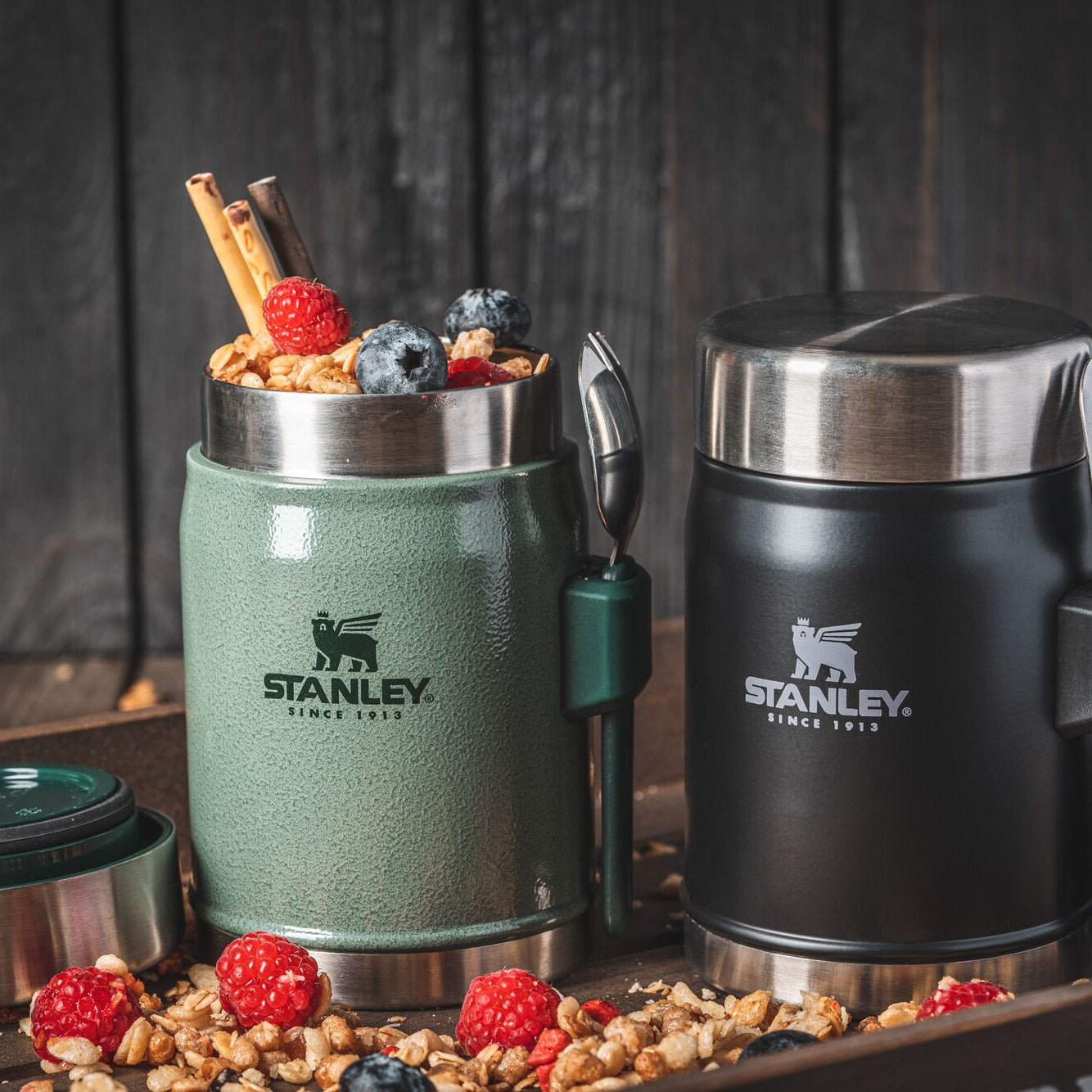 Mały termos obiadowy Stanley Hammertone Green – idealny do szkoły i pracy