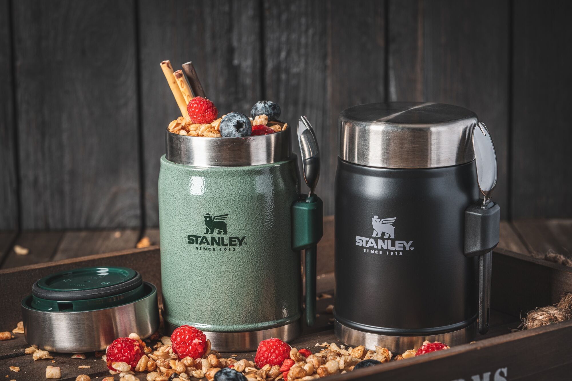 Mały termos obiadowy Stanley Hammertone Green – idealny do szkoły i pracy