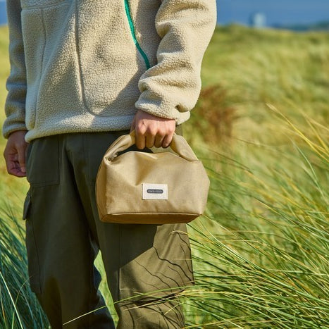 Torba termiczna Black+Blum beżowa – lekka, wodoodporna, z materiału z recyklingu PET, idealna na lunch i napoje