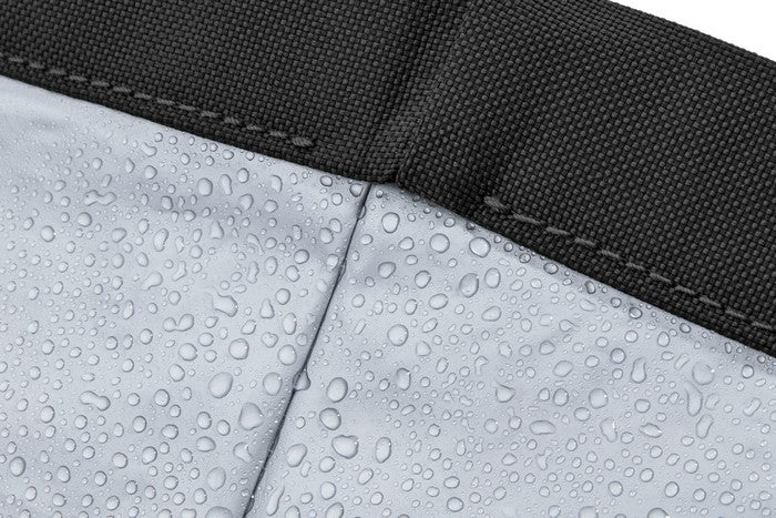 Torba termiczna Black+Blum czarna – lekka, wodoodporna, z materiału z recyklingu PET, idealna na lunch i napoje