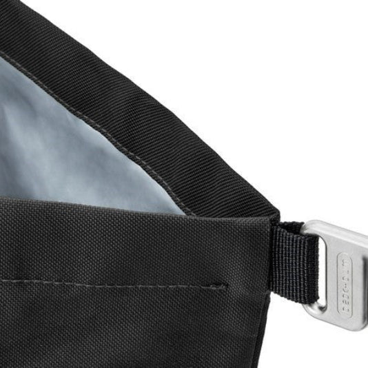 Torba termiczna Black+Blum czarna – lekka, wodoodporna, z materiału z recyklingu PET, idealna na lunch i napoje