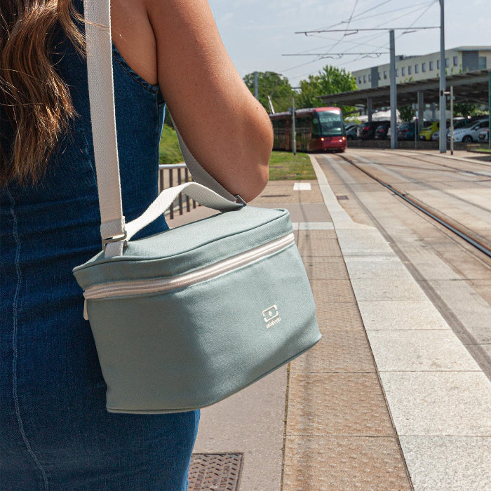 Monbento Arctic Natural Green – torba termiczna do lunchboxa, utrzymuje temperaturę posiłków, lekka i stylowa do pracy, szkoły i podróży, kolor: zielony